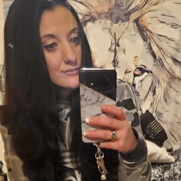 Meet your Posher, Amanda - Picture 1 of 1